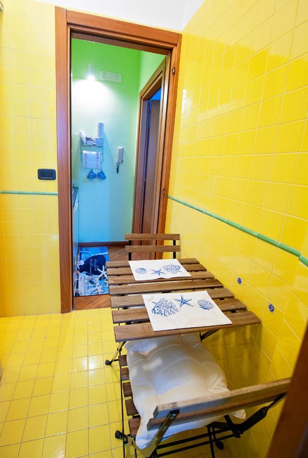 Casa "Kapri" Da Eva - Salerno Centro Con Self Check-Inアパートメント エクステリア 写真